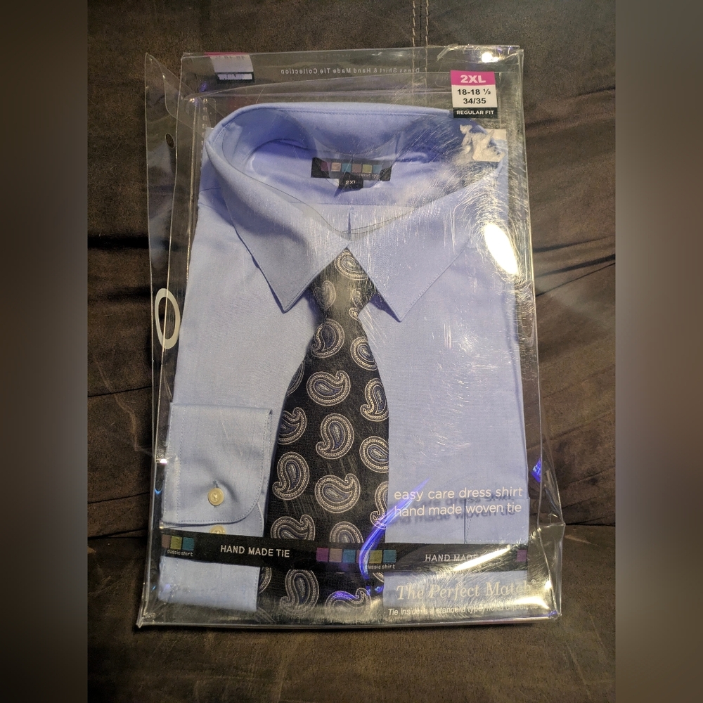 2XL Classic Light Blue Men's Dress Shirt with Paisley Tie 18-18.5 - 34/35